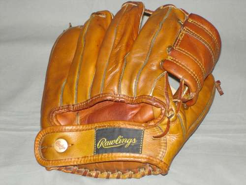 Mickey Mantle Rawlings MM5 Back